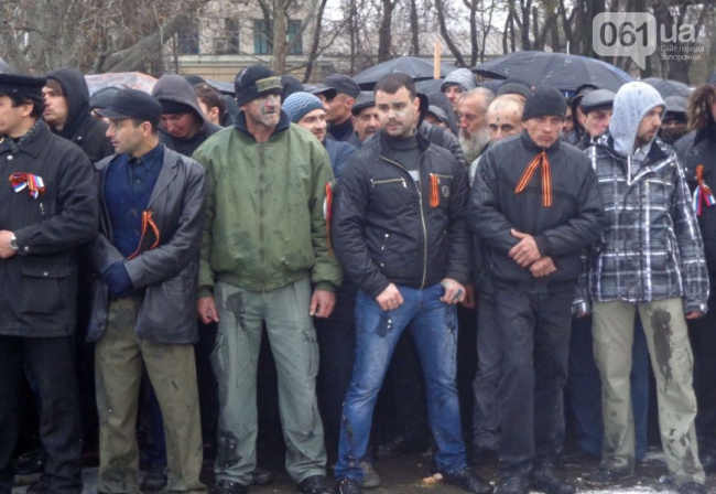 В Запорожье "Правый сектор" несколько часов держал в осаде сторонников федерализации, - Царев