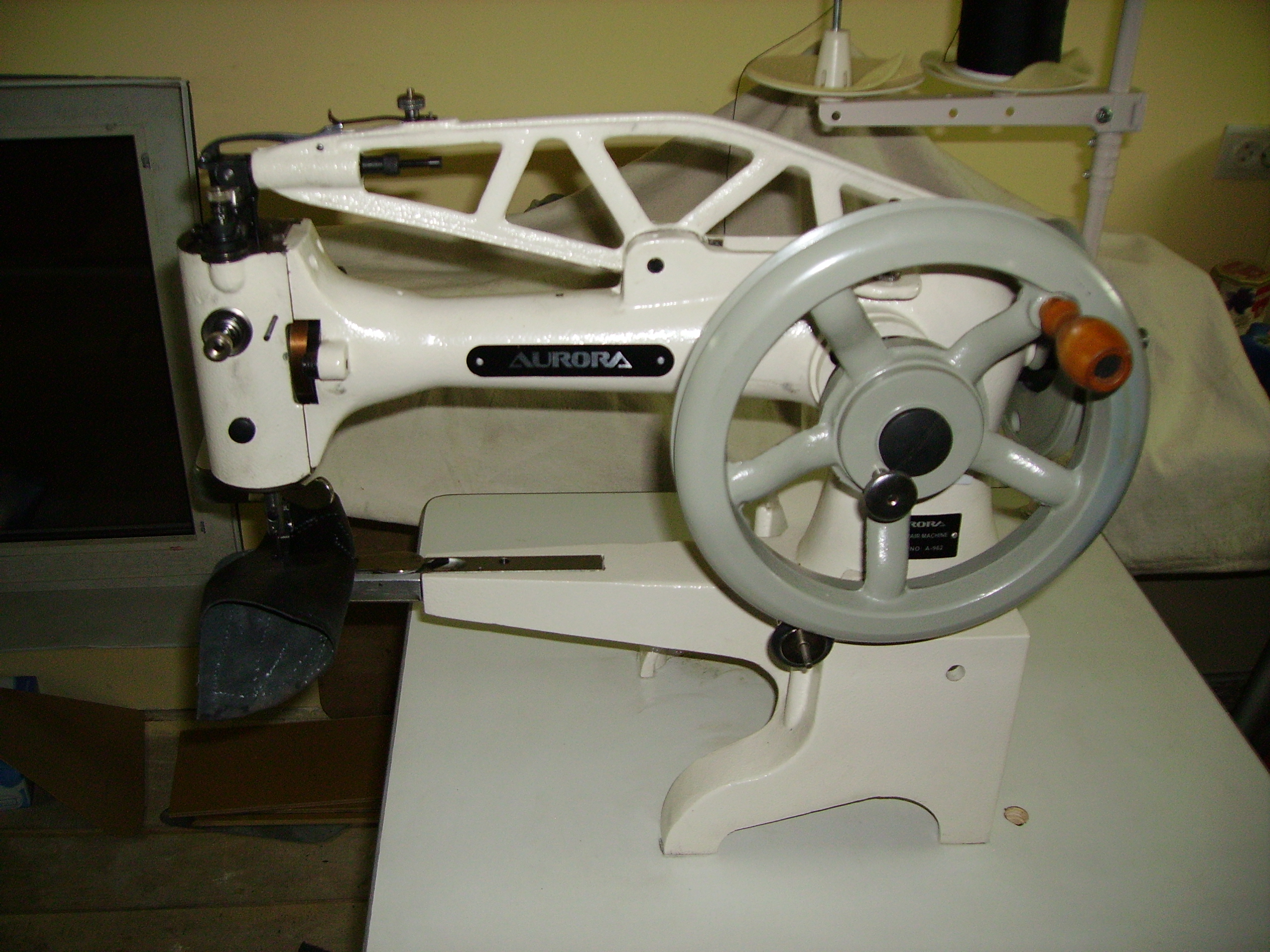 Aurora 962 швейная машинка Aurora
